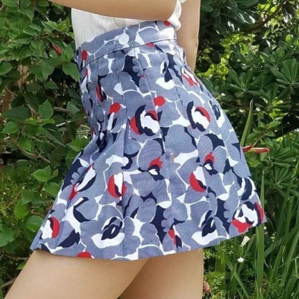 American Apparel geo floral tennis skirt size large
